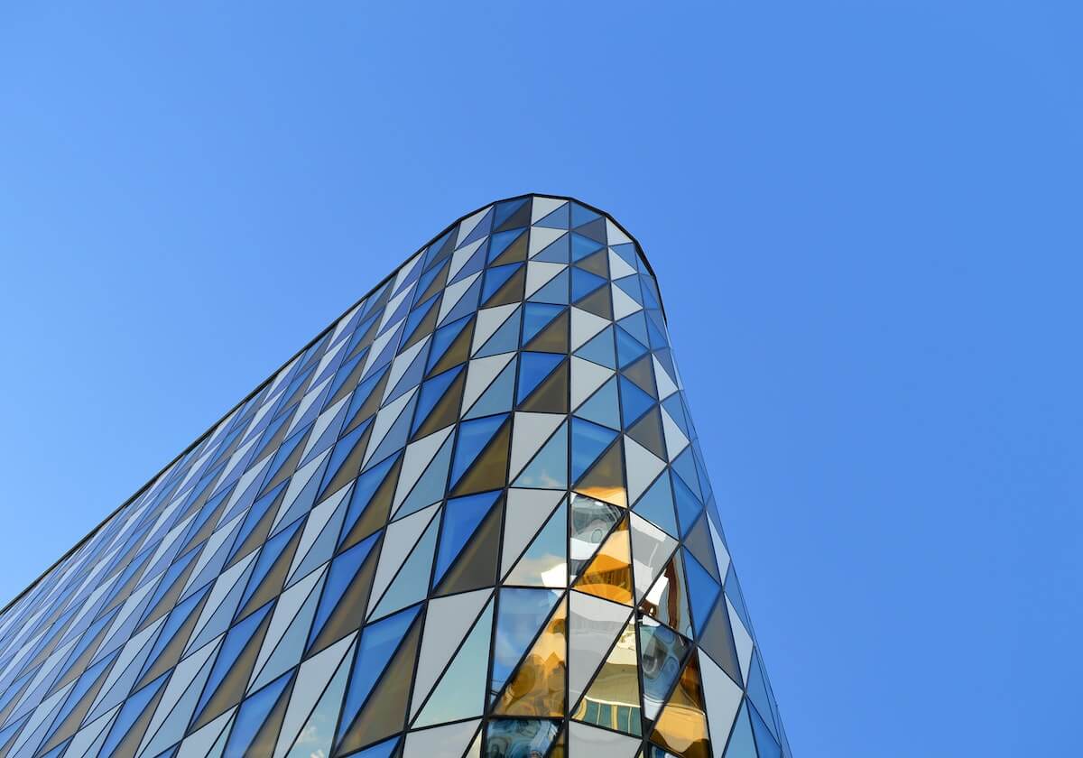 万博体育平台：用专业与激情点亮你的体育之路