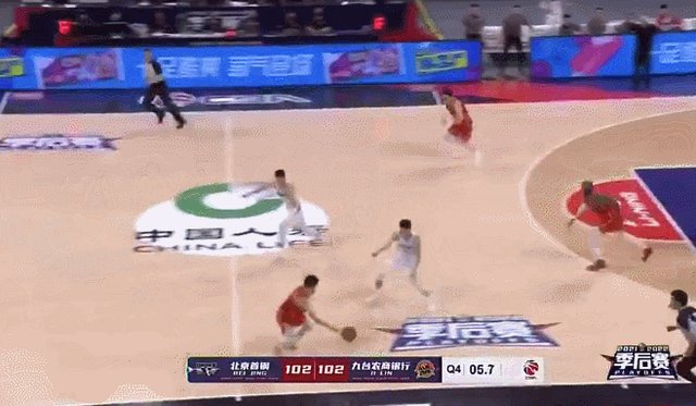 开云电子-琼斯绝杀助吉林开门红 雅尼斯用人赛后引发争议